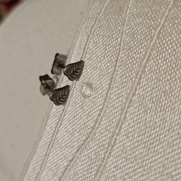 Ms. Dee Pewter Oval Owl Brooch Pin with Earrings #102 - Picture 3 of 5